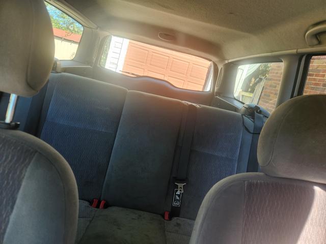 Photo of 2000 White Ford Focus