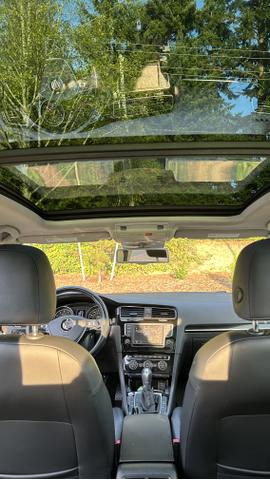 Photo of 2016 Gray Volkswagen Golf SportWagen