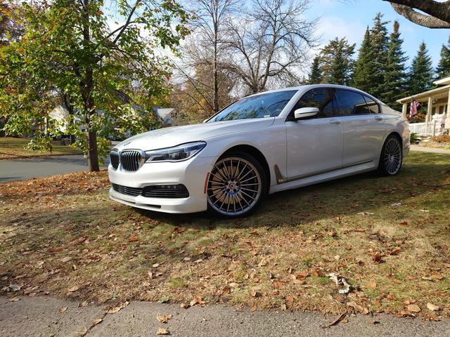 Photo of 2018 White BMW ALPINA B7