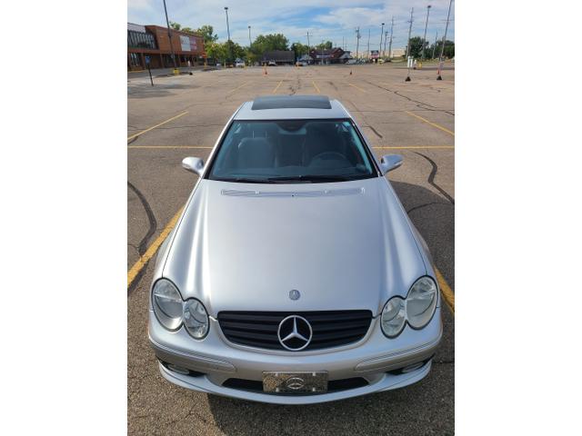 Photo of 2005 Silver Mercedes-Benz CLK-Class