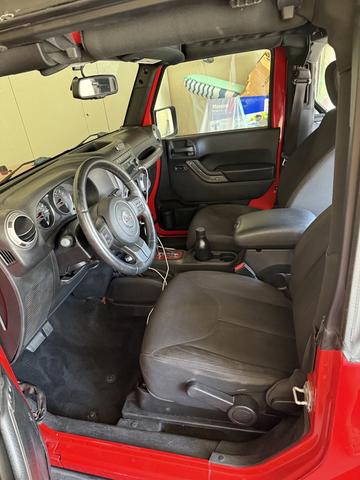 Photo of 2017 Red Jeep Wrangler