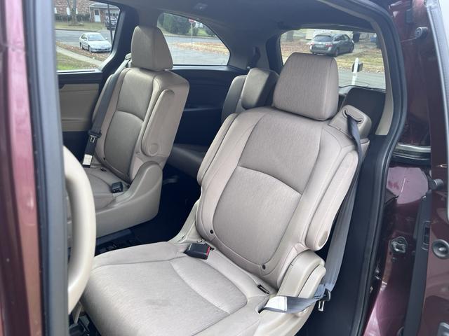 Photo of 2019 Red Honda Odyssey