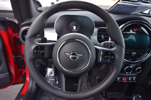 Photo of 2022 Red MINI Hardtop