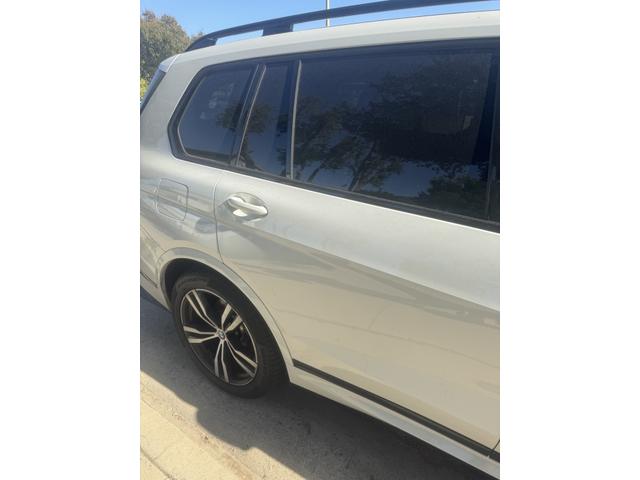 Photo of 2023 White BMW X7