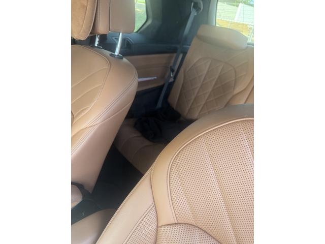 Photo of 2023 White BMW X7