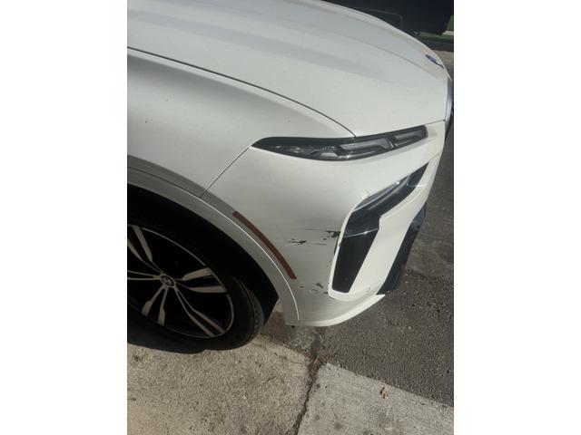 Photo of 2023 White BMW X7