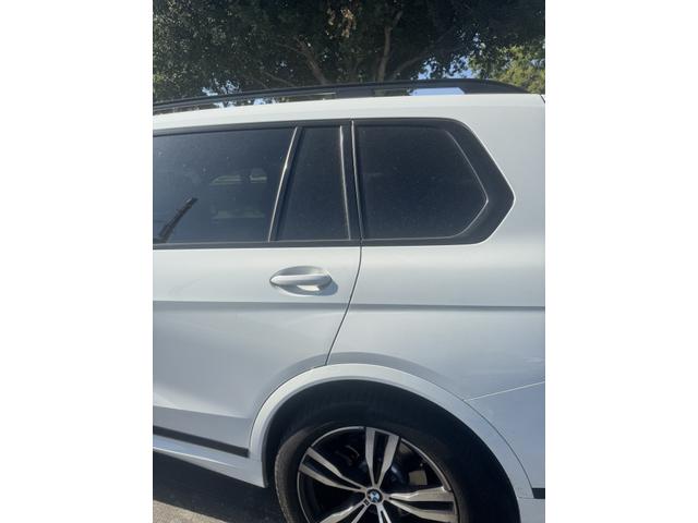 Photo of 2023 White BMW X7