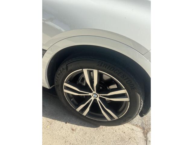 Photo of 2023 White BMW X7