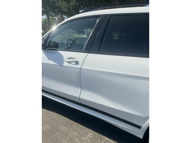 Photo of 2023 White BMW X7