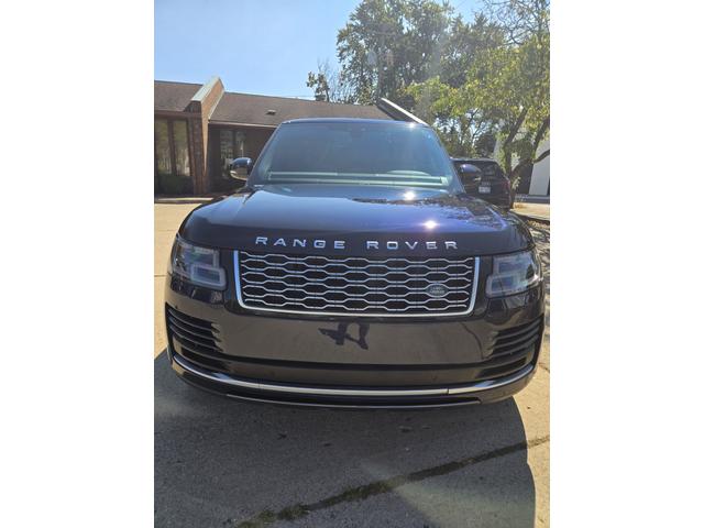 Photo of 2020 Blue Land Rover Range Rover