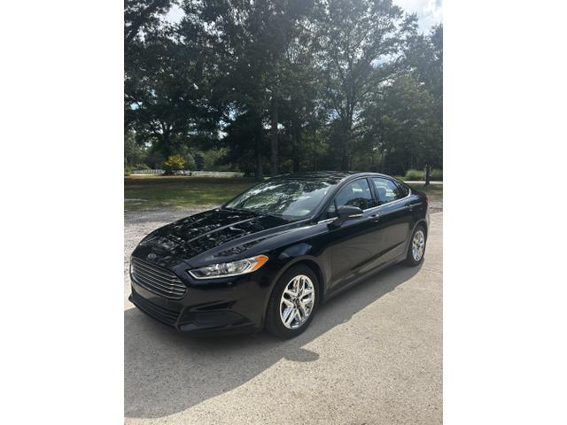 Photo of 2016 Black Ford Fusion