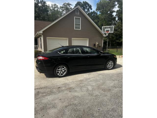 Photo of 2016 Black Ford Fusion