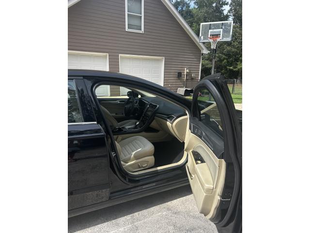 Photo of 2016 Black Ford Fusion