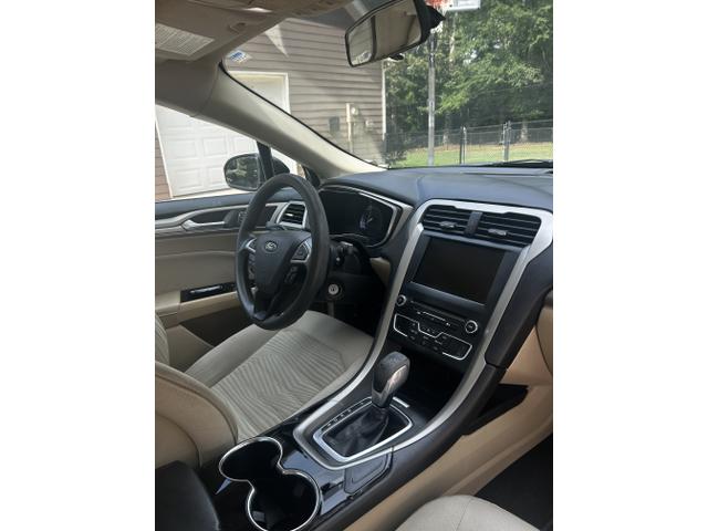 Photo of 2016 Black Ford Fusion