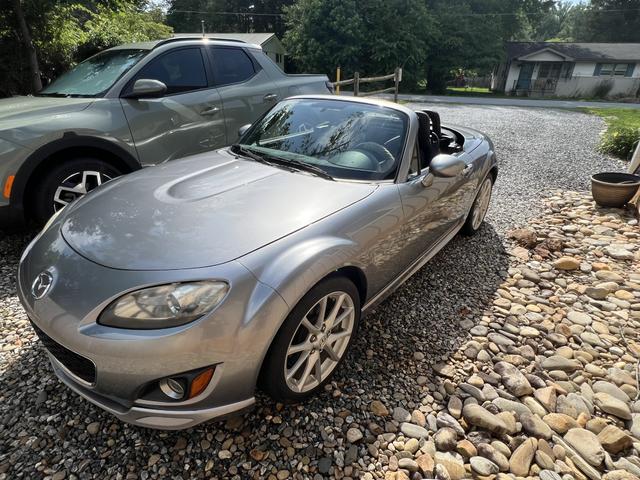 Photo of 2009 Gray Mazda MX-5 Miata