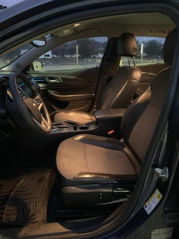 Photo of 2015 Blue Chevrolet Malibu