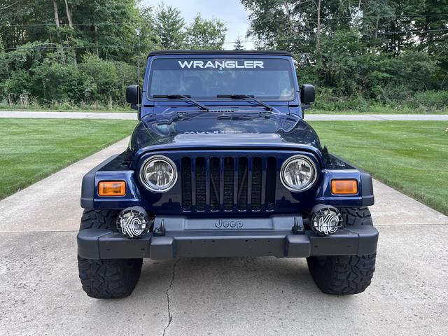 Photo of 2006 Blue Jeep Wrangler