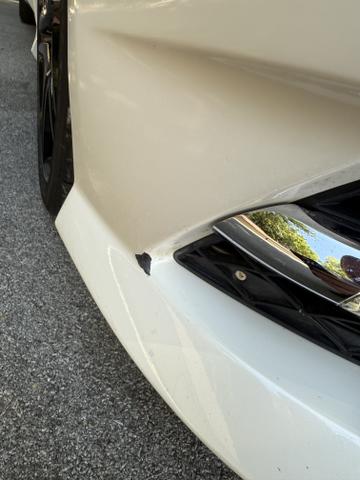 Photo of 2015 White Mercedes-Benz SL-Class