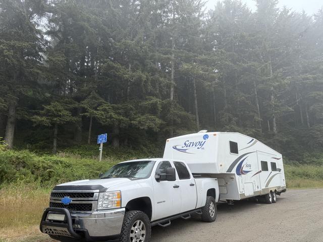 Photo of 2013 White Chevrolet Silverado 2500