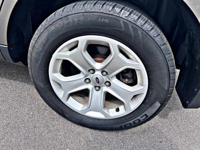 Photo of 2014 Gray Ford Edge