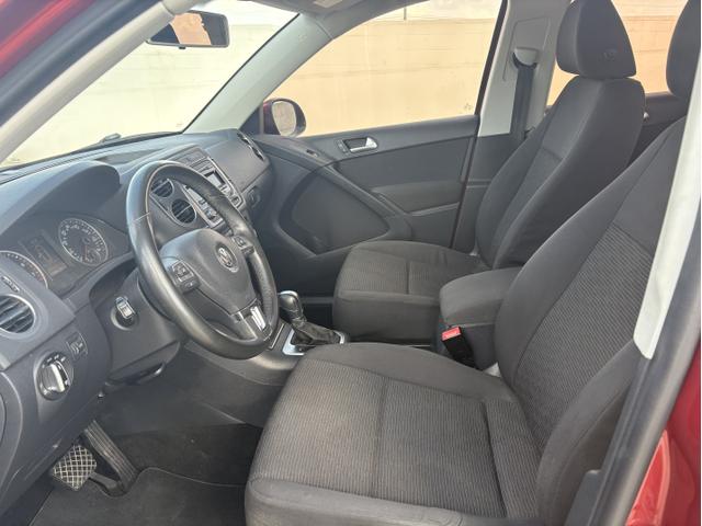 Photo of 2014 Red Volkswagen Tiguan