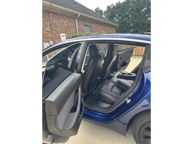 Photo of 2019 Blue Tesla Model 3