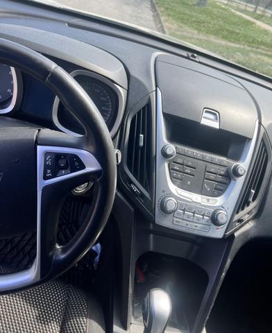Photo of 2011 Gold Chevrolet Equinox