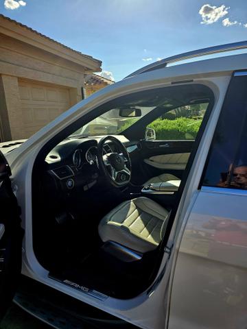 Photo of 2014 White Mercedes-Benz GL-Class