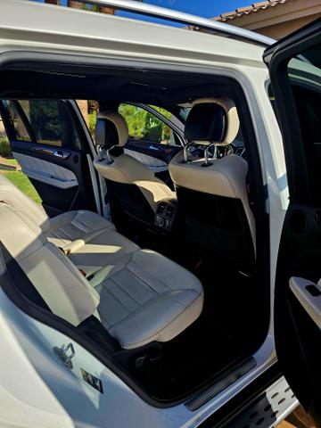 Photo of 2014 White Mercedes-Benz GL-Class