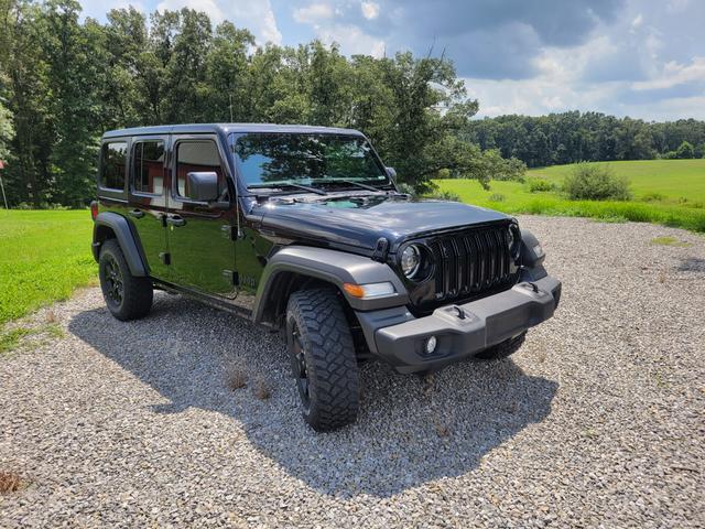 Photo of 2023 Black Jeep Wrangler