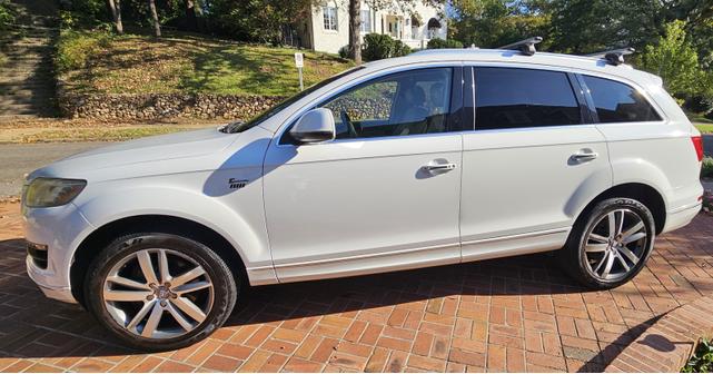 Photo of 2014 White Audi Q7