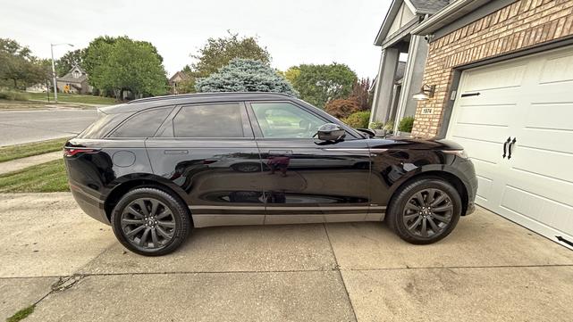 Photo of 2018 Black Land Rover Range Rover Velar