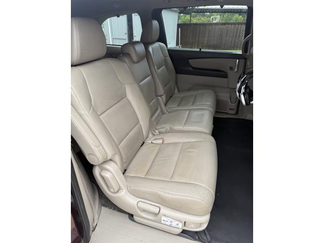 Photo of 2016 Red Honda Odyssey