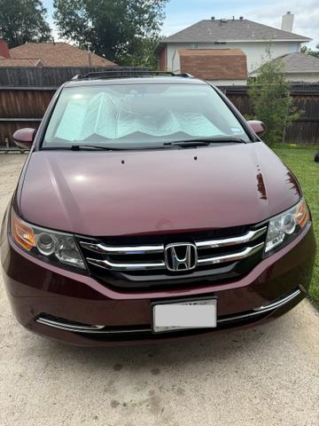 Photo of 2016 Red Honda Odyssey