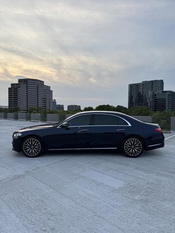 Photo of 2022 Blue Mercedes-Benz S-Class