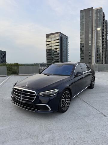 Photo of 2022 Blue Mercedes-Benz S-Class