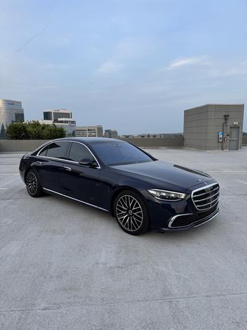 Photo of 2022 Blue Mercedes-Benz S-Class