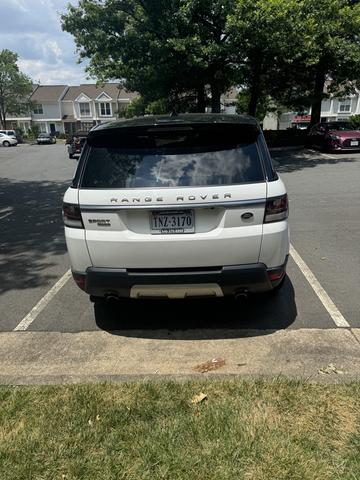 Photo of 2017 White Land Rover Range Rover Sport
