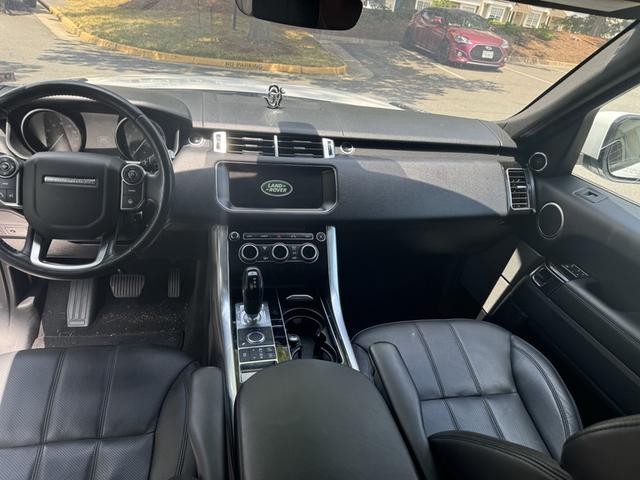 Photo of 2017 White Land Rover Range Rover Sport