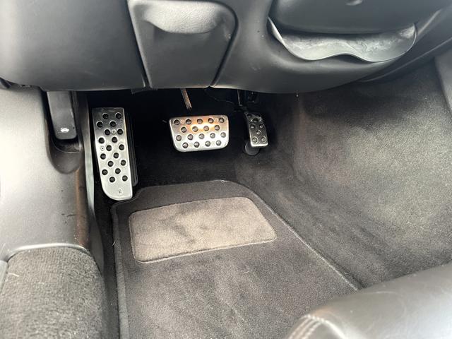 Photo of 2005 Silver Jaguar XKR