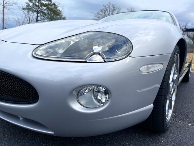 Photo of 2005 Silver Jaguar XKR