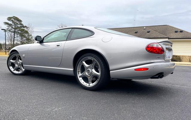 Photo of 2005 Silver Jaguar XKR
