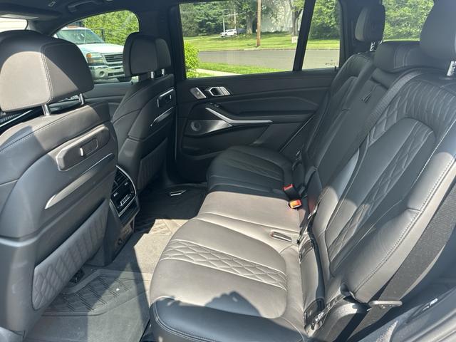 Photo of 2024 White BMW X7
