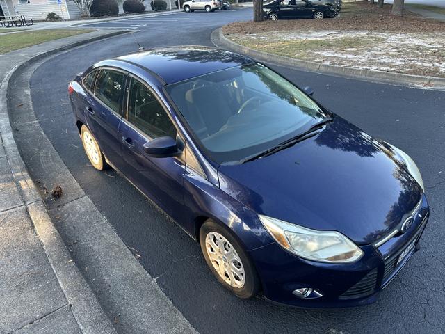 Photo of 2012 Blue Ford Focus