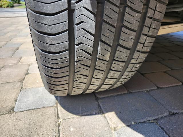 Photo of 2017 Gray Jeep Grand Cherokee