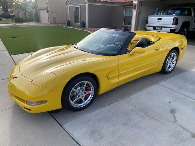 Photo of 2000 Yellow Chevrolet Corvette