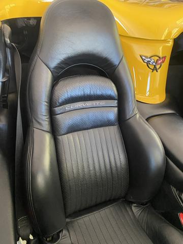 Photo of 2000 Yellow Chevrolet Corvette