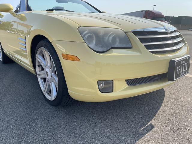 Photo of 2005 Yellow Chrysler Crossfire