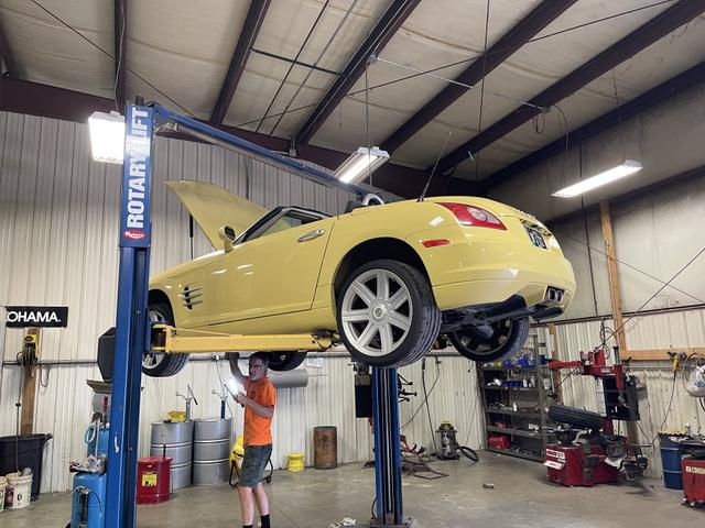 Photo of 2005 Yellow Chrysler Crossfire
