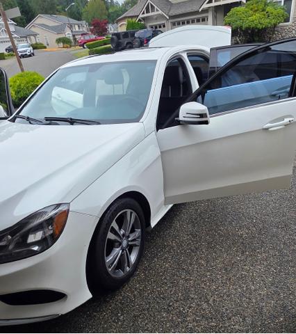 Photo of 2014 White Mercedes-Benz E-Class